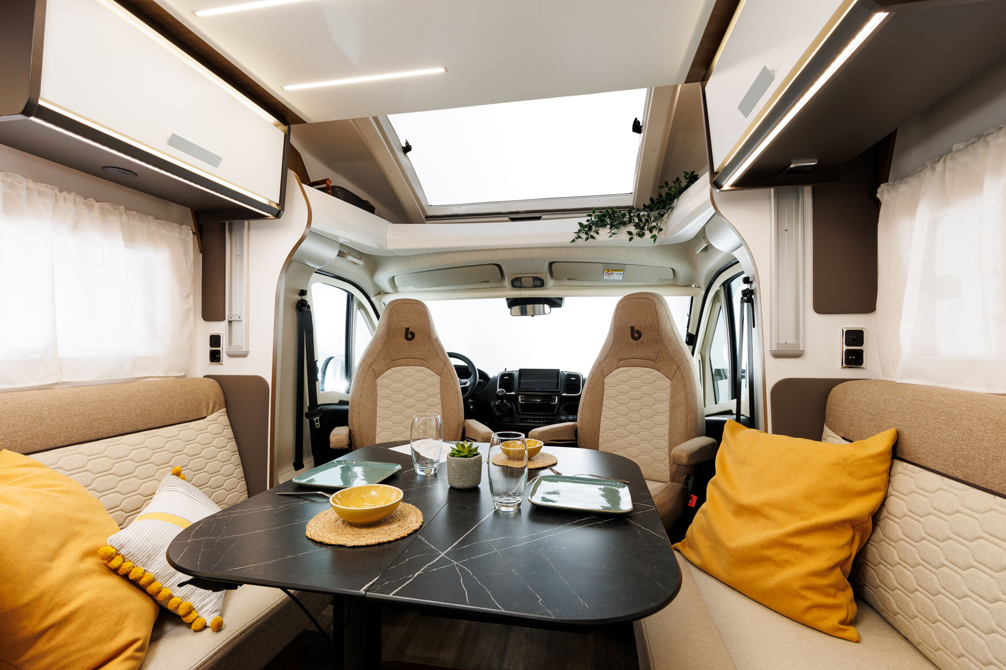 Interior Mileo 268
